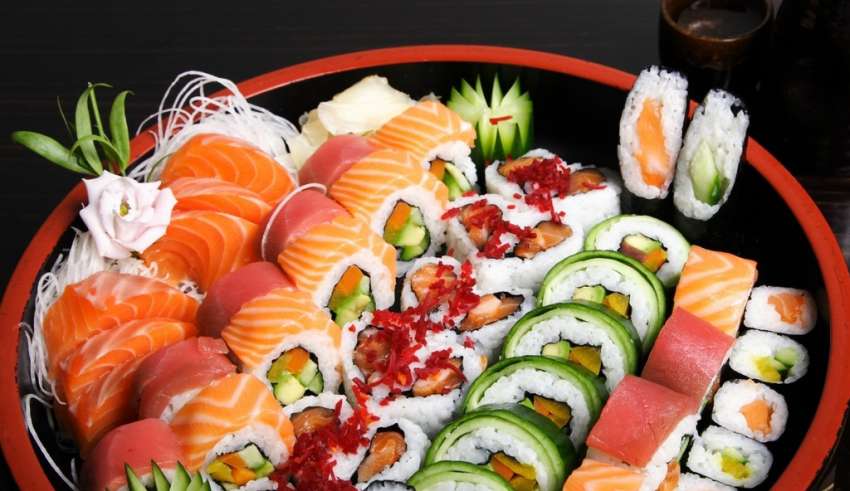 Что полезнее суши или роллы